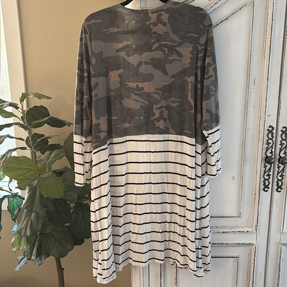 7th Ray Camouflage And Striped Long Sleeve Duster Size Large - Picture 2 of 6